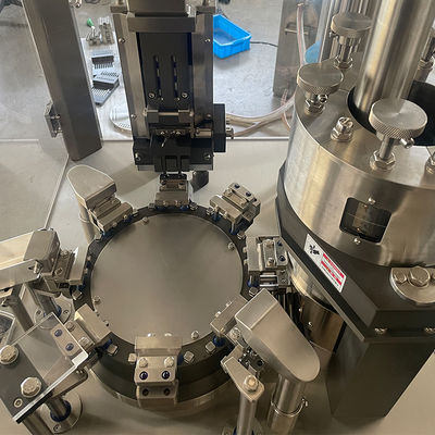 薬学の産業自動のための草の粉のカプセルの充填機